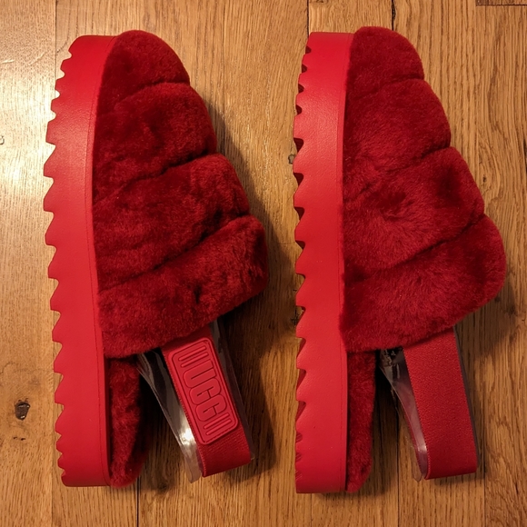 UGG Australia Super Fluff Slipper in Ribbon Red - Picture 5 of 13